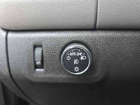 Used 2016 Chevrolet Colorado LT w/ Luxury Package, Chrome image 26