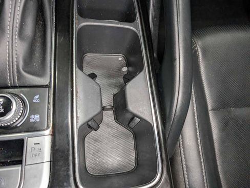 Used 2022 Kia Telluride S image 32