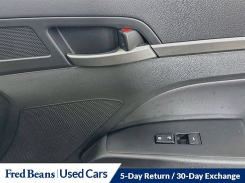 Used 2017 Hyundai Elantra Limited FWD image 37