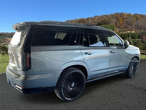 Used 2025 Cadillac Escalade Sport Platinum w/ LPO, Floor Liner Package image 7