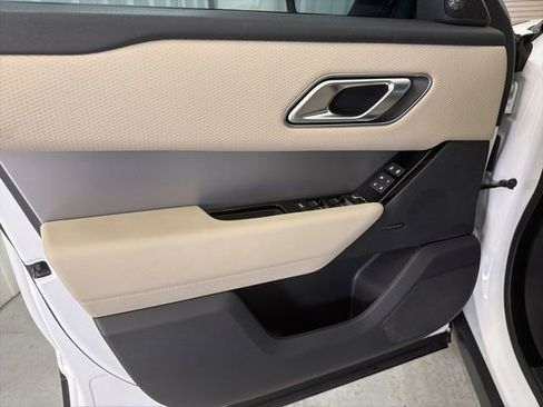 Used 2022 Land Rover Range Rover Velar R-Dynamic S AWD/4WD image 8