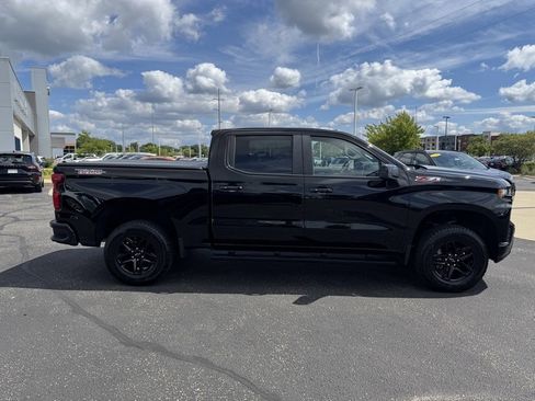 Used 2019 Chevrolet Silverado 1500 LT Trail Boss image 3
