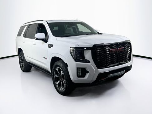 Used 2023 GMC Yukon AT4 w/ AT4 Premium Package image 3