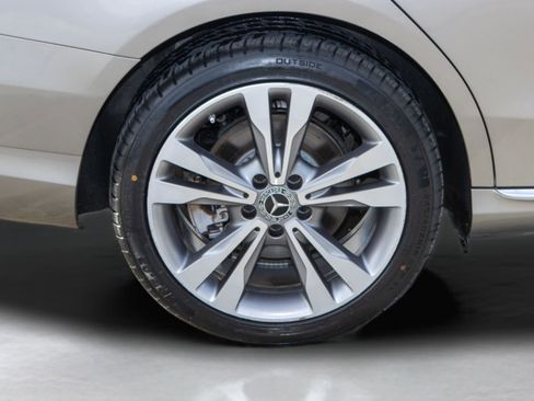 Used 2019 Mercedes-Benz C 300 4MATIC Sedan w/ Premium Package image 36