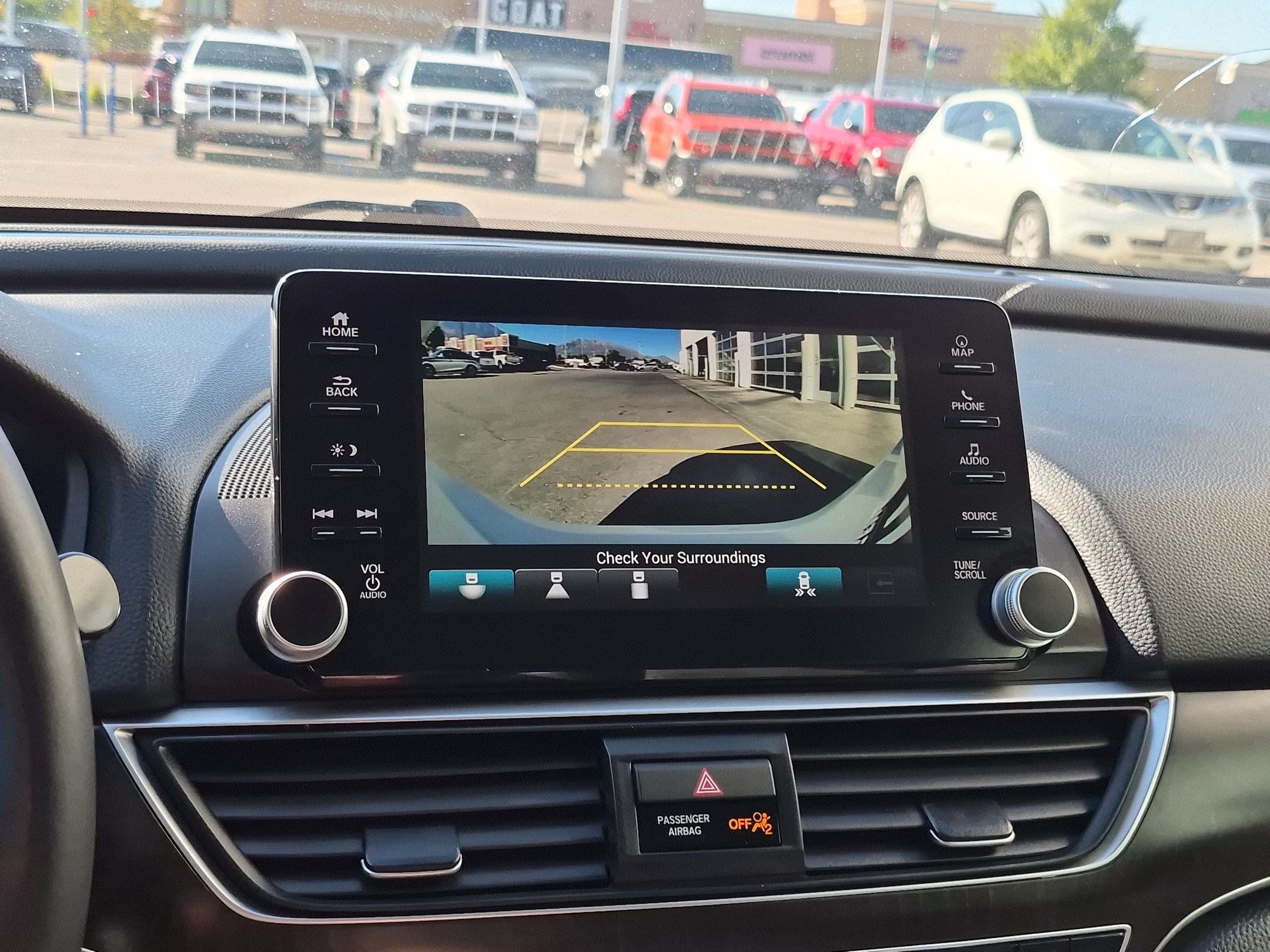 Used 2018 Honda Accord Touring image 27