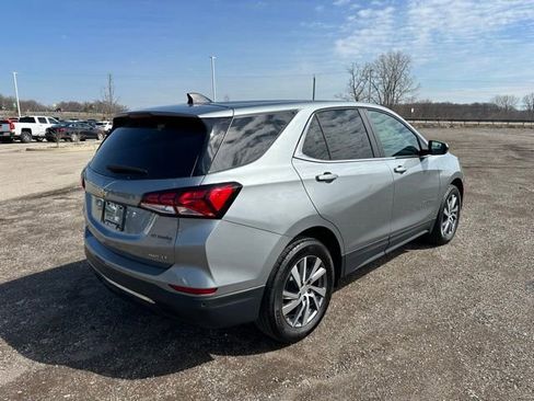 Used 2024 Chevrolet Equinox LT w/ LPO, Floor Liner Package AWD/4WD image 4