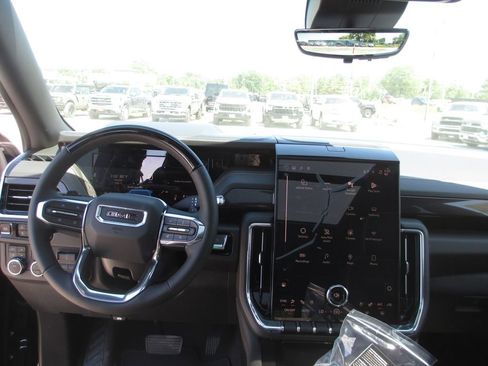 New 2026 GMC Yukon XL Elevation w/ Elevation Premium Package AWD/4WD image 18