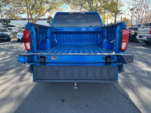 Used 2022 GMC Sierra 1500 Elevation image 11