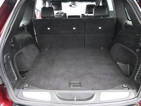 Used 2019 Jeep Grand Cherokee Limited image 14