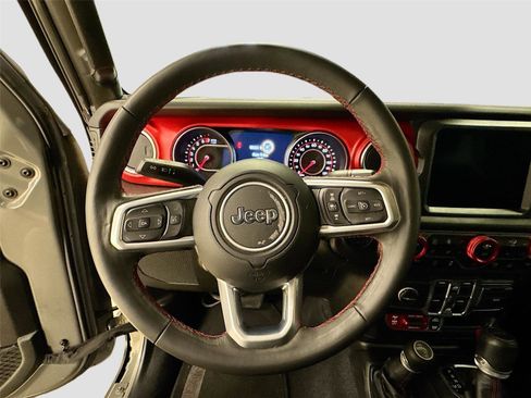 Used 2021 Jeep Gladiator Rubicon image 11