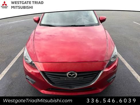 Used 2016 MAZDA MAZDA3 i Sport w/ Preferred Equipment Package FWD image 2