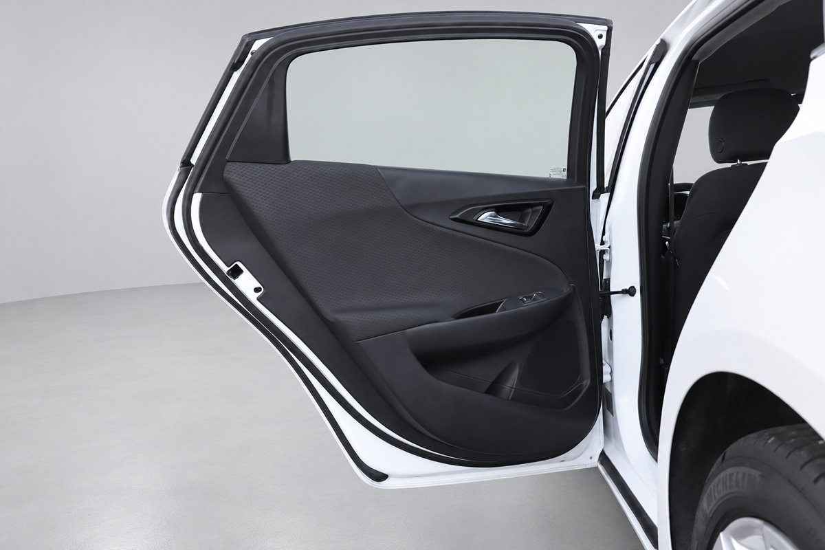 Used 2020 Chevrolet Malibu LT FWD image 16