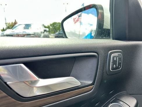 Used 2020 Ford Escape Titanium AWD/4WD image 27