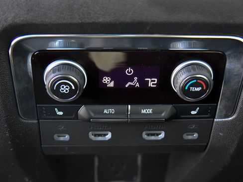 Used 2023 Chevrolet Tahoe Premier w/ Advanced Technology Package RWD image 51
