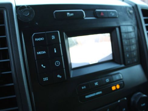 Used 2022 Ford F250 XL w/ Power Equipment Group image 27