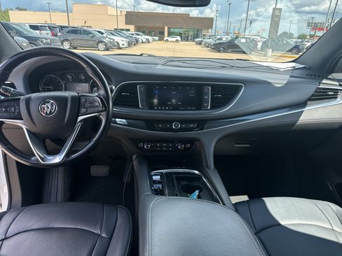 Used 2023 Buick Enclave Essence FWD image 23