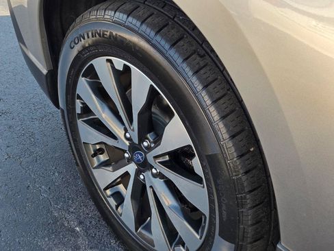 Used 2015 Subaru Outback 2.5i Limited AWD/4WD image 11
