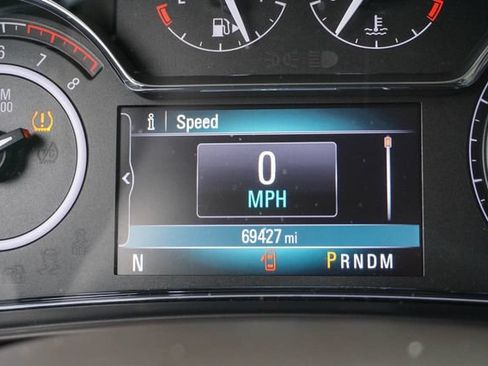 Used 2016 Buick Regal Premium w/ Driver Confidence Package #2 FWD image 22