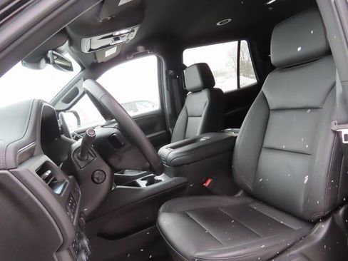 Used 2024 Chevrolet Tahoe Z71 w/ Z71 Off-Road Package image 18