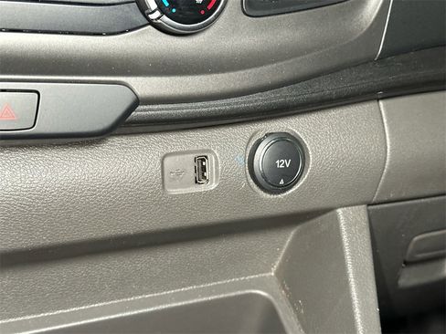 Used 2020 Ford Transit 150 XLT image 28