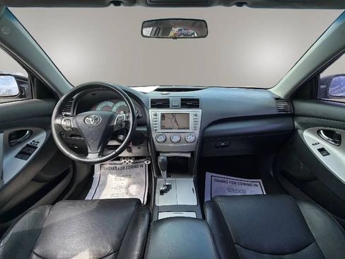 Used 2011 Toyota Camry SE w/ Sport Leather Pkg FWD image 11