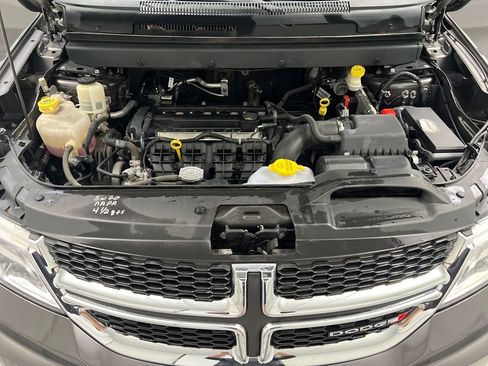 Used 2016 Dodge Journey SE image 58