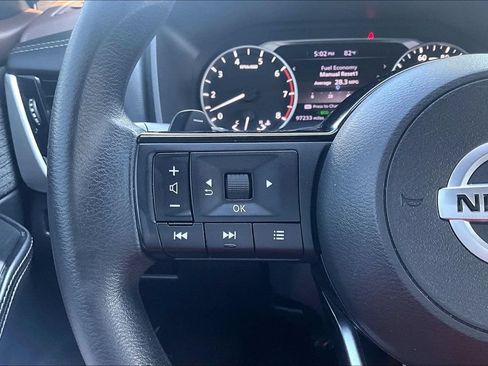 Used 2021 Nissan Rogue SV FWD image 19