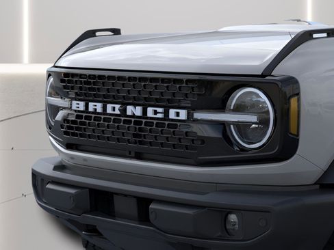 New 2026 Ford Bronco Outer Banks image 19