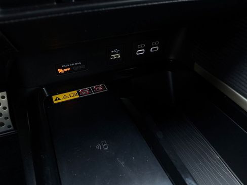 Used 2026 Toyota Camry SE FWD image 27