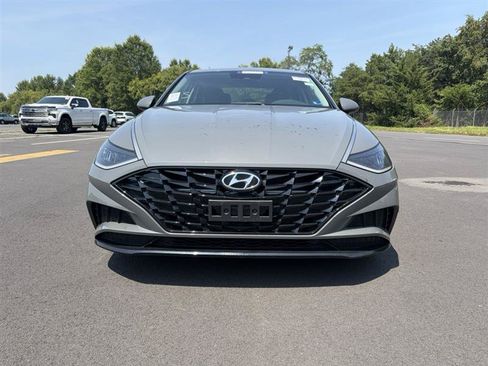 Used 2022 Hyundai Sonata SEL FWD image 2