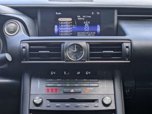 Used 2019 Lexus IS 300 RWD image 18