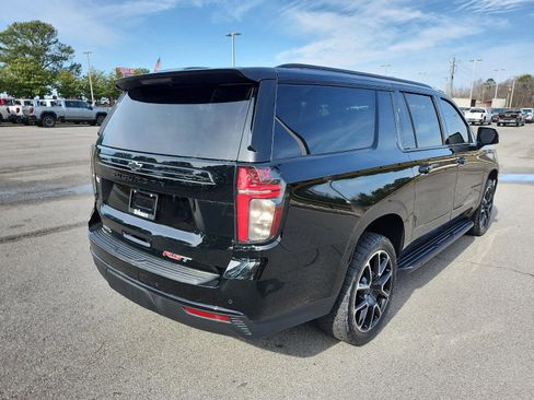 Used 2023 Chevrolet Suburban RST w/ Luxury Package image 3