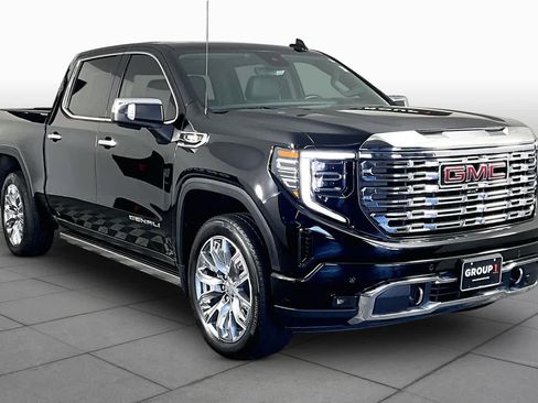 Used 2025 GMC Sierra 1500 Denali w/ Denali Reserve Package AWD/4WD image 3