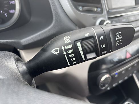 Used 2016 Hyundai Tucson Sport image 12