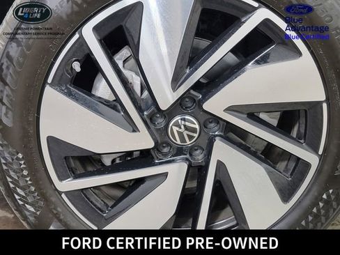 Used 2024 Volkswagen Atlas SE AWD/4WD image 10