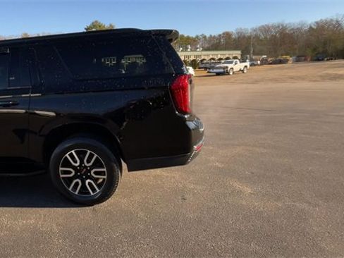 Certified 2021 GMC Yukon XL AT4 w/ Rear Media and Nav Package image 5
