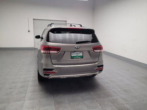 Used 2017 Kia Sorento SX AWD/4WD image 6