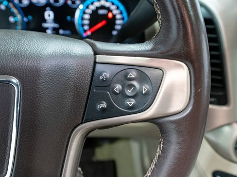 Used 2017 GMC Yukon Denali w/ Open Road Package image 27