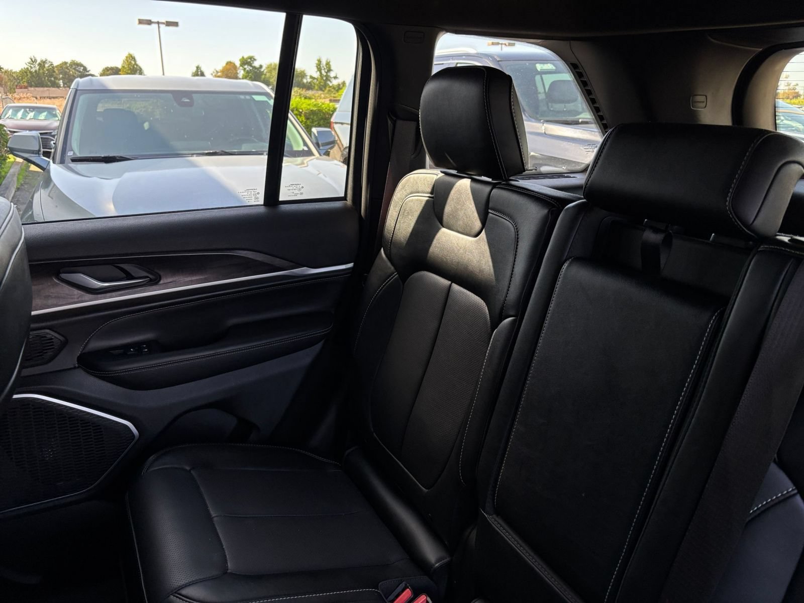 Used 2026 Jeep Grand Cherokee Limited AWD/4WD image 42