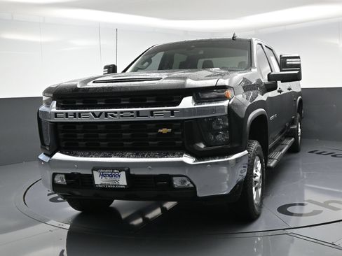 Used 2021 Chevrolet Silverado 2500 LT w/ Convenience Package AWD/4WD image 11