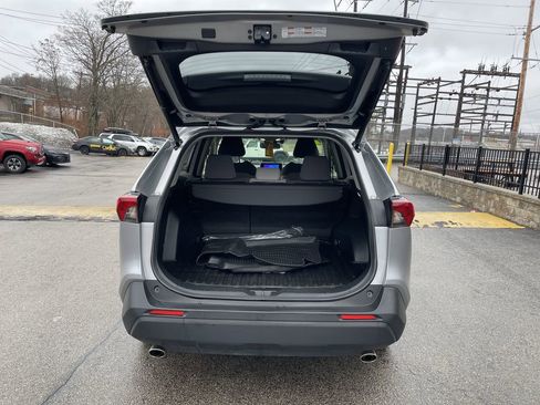 Used 2023 Toyota RAV4 XLE w/ Convenience Package image 13