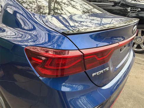 Used 2021 Kia Forte GT w/ GT2 Package image 11