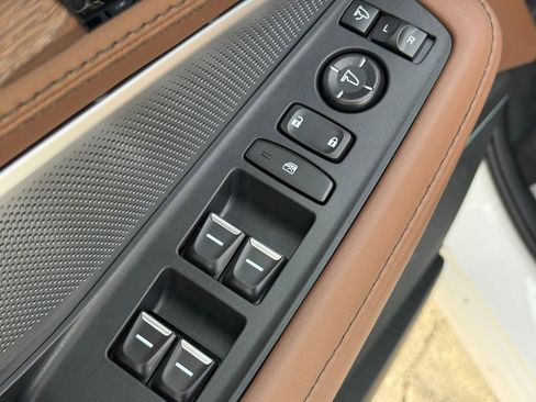 New 2026 Acura MDX w/ Advance Package AWD/4WD image 17