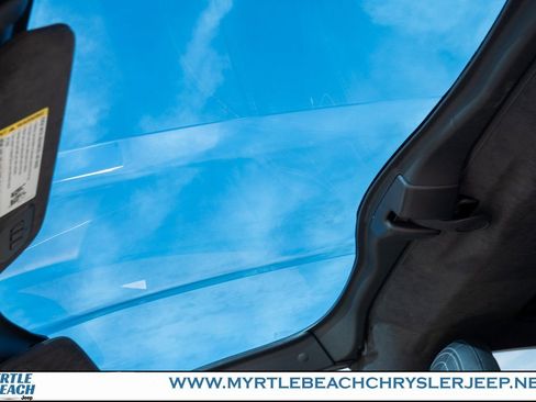 Used 2016 Chevrolet Corvette Z06 w/ 3LZ Preferred Equipment Group image 16