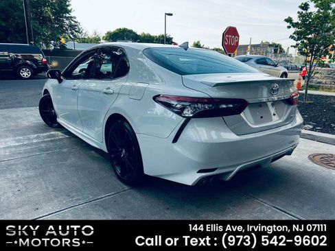Used 2024 Toyota Camry XSE FWD image 5