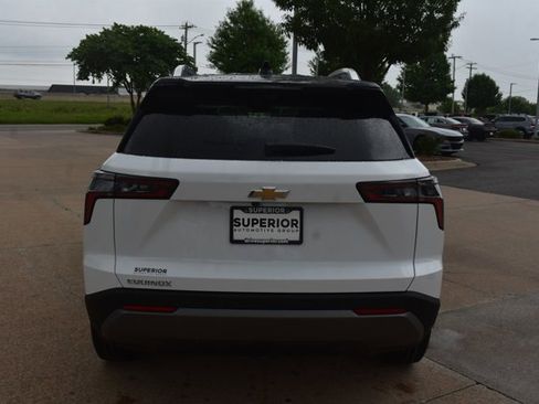 New 2026 Chevrolet Equinox LT w/ Safety and Technology Package FWD image 6