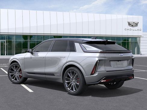 New 2026 Cadillac Lyriq V image 3