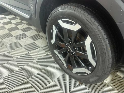 Certified 2024 Kia Telluride S AWD/4WD image 23