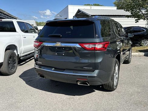 Used 2020 Chevrolet Traverse Premier FWD image 6
