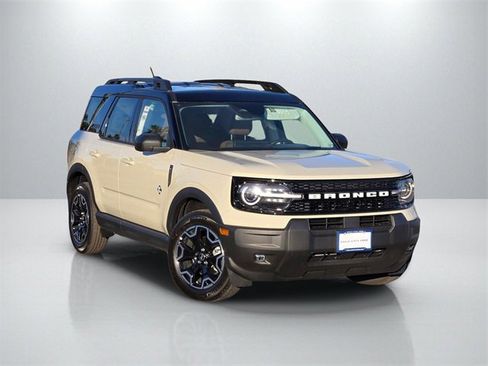 New 2025 Ford Bronco Sport Outer Banks image 1